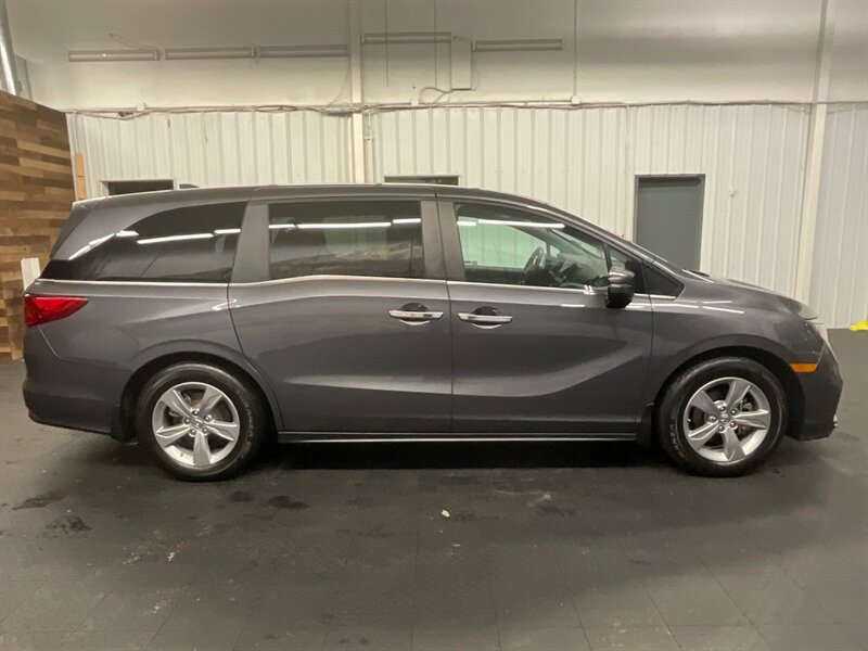 2019 Honda Odyssey EX MiniVan / 8-Passenger / 1 OWNER / 27,000 MILE  LOCAL ONE OWNER / EXCELLENT CONDITION LOW MILES - Photo 4 - Gladstone, OR 97027