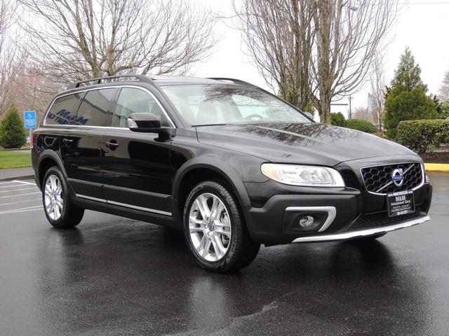2016 Volvo XC70 T5 Premier / AWD / Navigation / Excel Cond   - Photo 2 - Portland, OR 97217