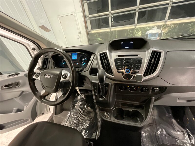 2017 Ford Transit 350 XLT Passenger 3.7L 6Cyl /Low Roof/57,000 MIles  / Backup Camera / 8-Passenger w. CARGO AREA - Photo 35 - Gladstone, OR 97027