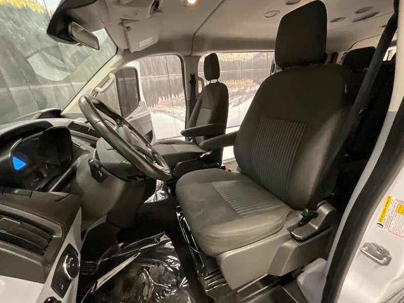 2017 Ford Transit 350 XLT Passenger 3.7L 6Cyl /Low Roof/57,000 MIles / Backup Camera / 8-Passenger w. CARGO AREA - Photo 14 - Gladstone, OR 97027