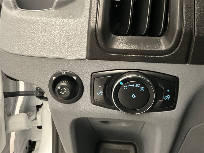 2017 Ford Transit 350 XLT Passenger 3.7L 6Cyl /Low Roof/57,000 MIles / Backup Camera / 8-Passenger w. CARGO AREA - Photo 37 - Gladstone, OR 97027