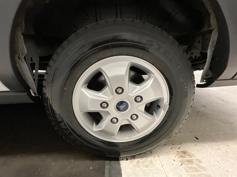 2017 Ford Transit 350 XLT Passenger 3.7L 6Cyl /Low Roof/57,000 MIles / Backup Camera / 8-Passenger w. CARGO AREA - Photo 21 - Gladstone, OR 97027
