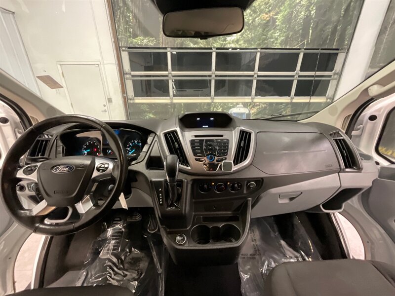 2017 Ford Transit 350 XLT Passenger 3.7L 6Cyl /Low Roof/57,000 MIles  / Backup Camera / 8-Passenger w. CARGO AREA - Photo 18 - Gladstone, OR 97027
