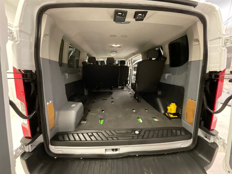 2017 Ford Transit 350 XLT Passenger 3.7L 6Cyl /Low Roof/57,000 MIles / Backup Camera / 8-Passenger w. CARGO AREA - Photo 9 - Gladstone, OR 97027