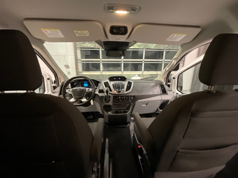 2017 Ford Transit 350 XLT Passenger 3.7L 6Cyl /Low Roof/57,000 MIles  / Backup Camera / 8-Passenger w. CARGO AREA - Photo 33 - Gladstone, OR 97027