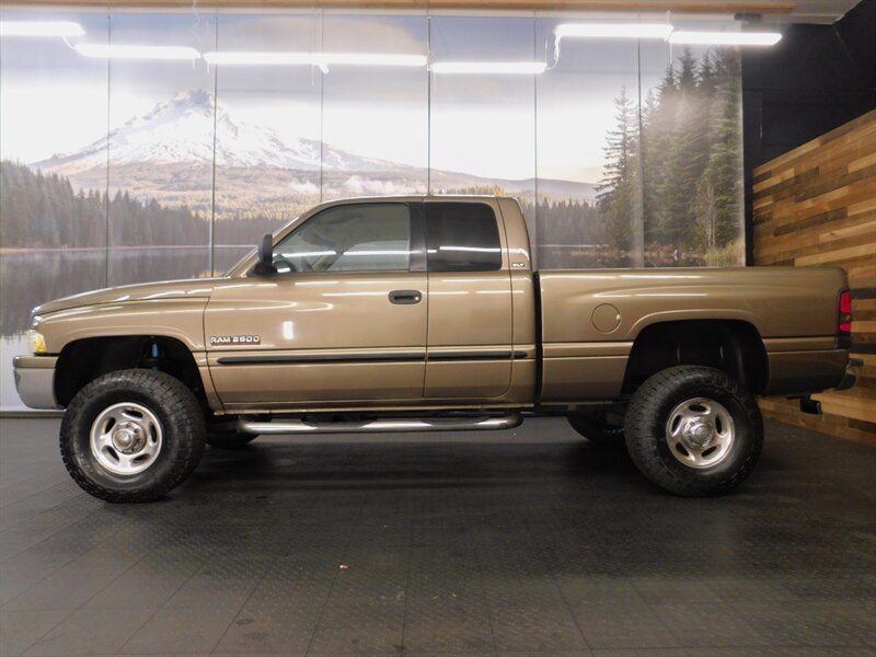 2001 Dodge Ram 2500 Laramie 4X4 / 5.9L DIESEL/ NEW TIRES/ 116,000 MILE   - Photo 3 - Gladstone, OR 97027