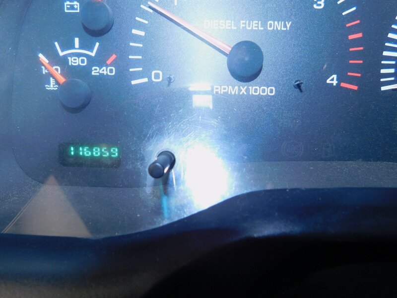 2001 Dodge Ram 2500 Laramie 4X4 / 5.9L DIESEL/ NEW TIRES/ 116,000 MILE   - Photo 31 - Gladstone, OR 97027