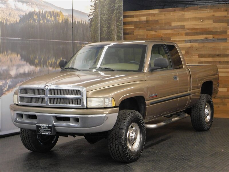2001 Dodge Ram 2500 Laramie 4X4 / 5.9L DIESEL/ NEW TIRES/ 116,000 MILE   - Photo 1 - Gladstone, OR 97027