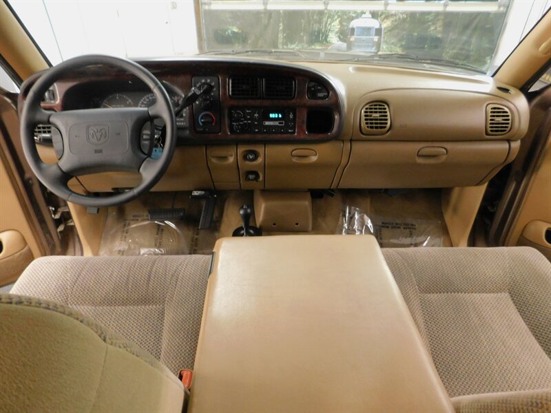 2001 Dodge Ram 2500 Laramie 4X4 / 5.9L DIESEL/ NEW TIRES/ 116,000 MILE   - Photo 16 - Gladstone, OR 97027