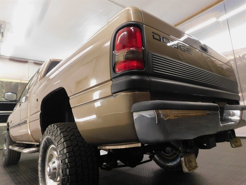 2001 Dodge Ram 2500 Laramie 4X4 / 5.9L DIESEL/ NEW TIRES/ 116,000 MILE   - Photo 10 - Gladstone, OR 97027
