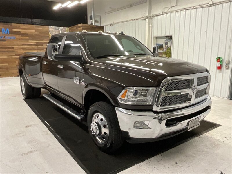 2017 RAM 3500 Laramie Longhorn 4X4 /6.7L DIESEL/DUALLY / AISIN  / AISIN TRANSMISSION / LONG BED DUALLY / AMERICAN TRUCK W. NO RUST / FULLY LOADED - Photo 2 - Gladstone, OR 97027