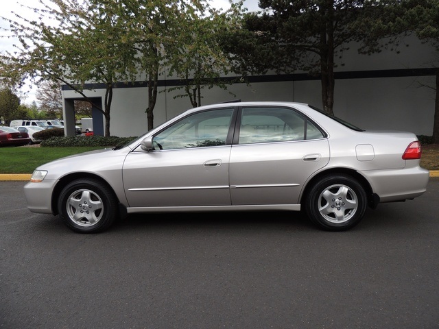 1998 Honda Accord EX / V6 / Automatic / Leather / MoonRoof / 1-Owner   - Photo 3 - Portland, OR 97217