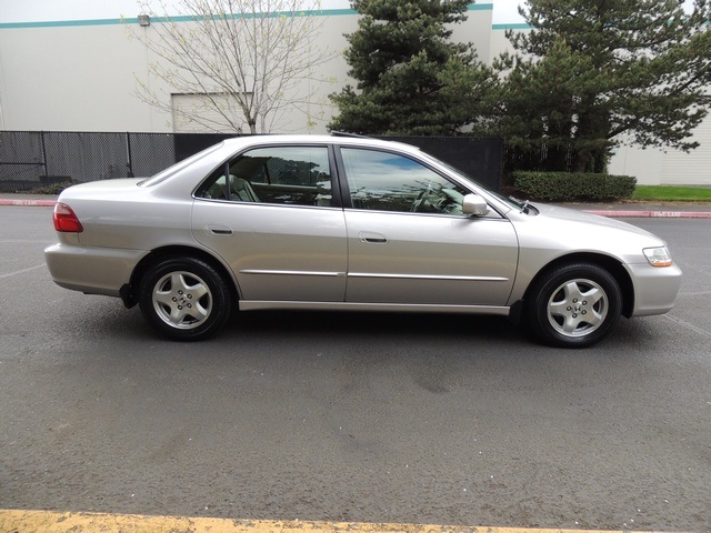 1998 Honda Accord EX / V6 / Automatic / Leather / MoonRoof / 1-Owner   - Photo 4 - Portland, OR 97217