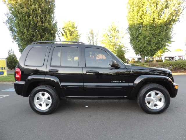 2003 Jeep Liberty Limited / 4WD / V6 / Leather / MoonRoof/ 96k miles   - Photo 4 - Portland, OR 97217