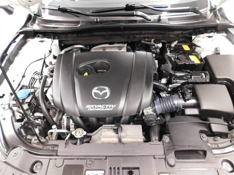 2015 Mazda Mazda3 s Grand Touring Hatc   - Photo 26 - Gladstone, OR 97027