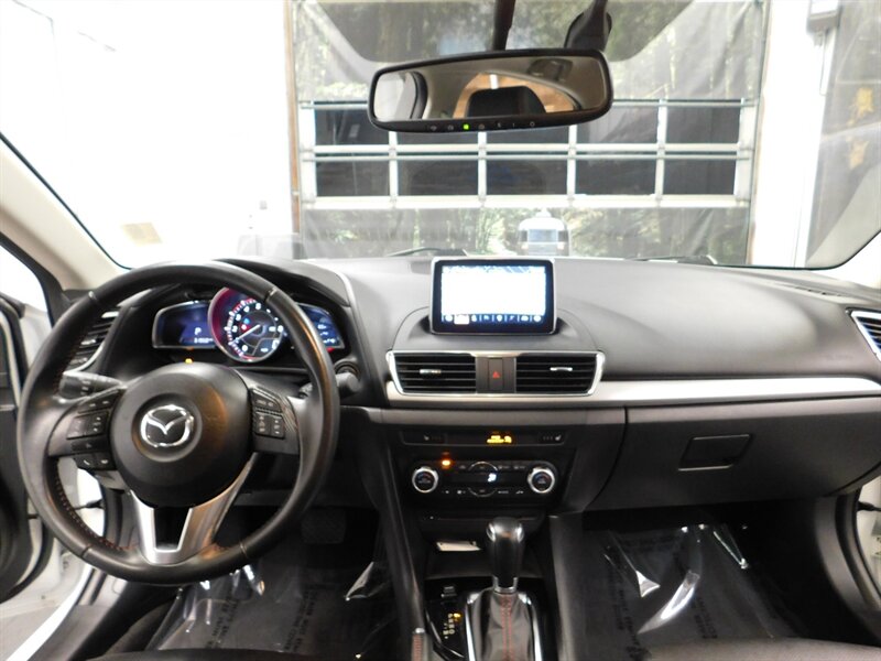 2015 Mazda Mazda3 s Grand Touring Hatc   - Photo 30 - Gladstone, OR 97027