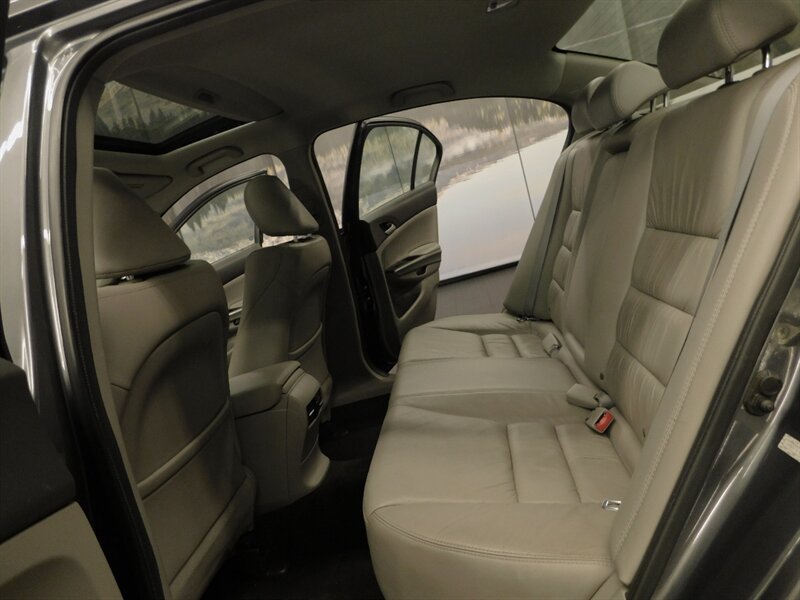2010 Honda Accord EX-L V6 3.5L / Leath   - Photo 14 - Gladstone, OR 97027