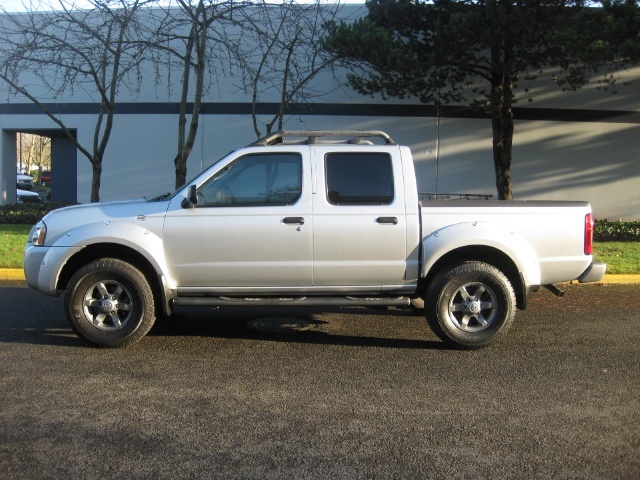 2004 Nissan Frontier XE-V6   - Photo 3 - Portland, OR 97217