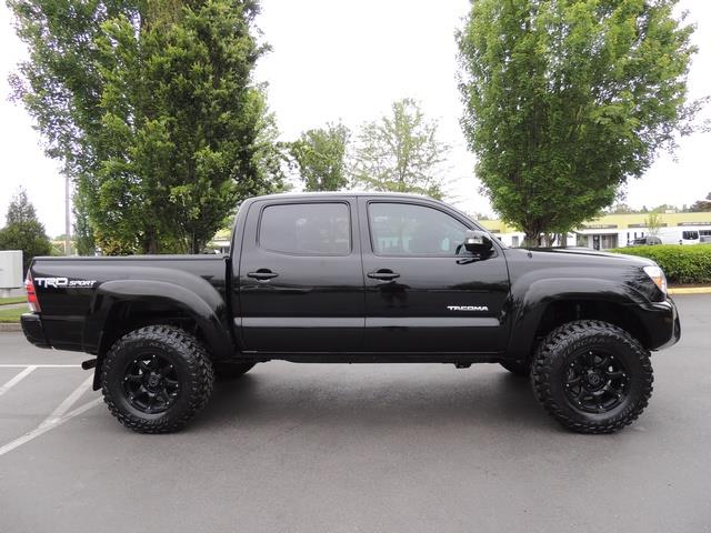 2014 Toyota Tacoma V6 / 4X4 / TRD SPORT OFF ROAD / 1-OWNER / LIFTED   - Photo 4 - Portland, OR 97217