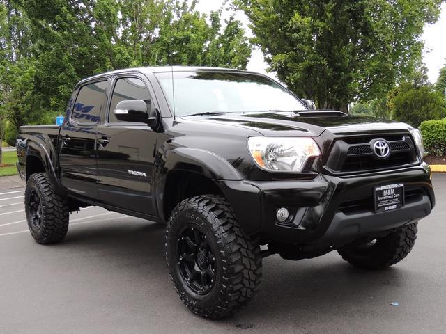 2014 Toyota Tacoma V6 / 4X4 / TRD SPORT OFF ROAD / 1-OWNER / LIFTED   - Photo 2 - Portland, OR 97217