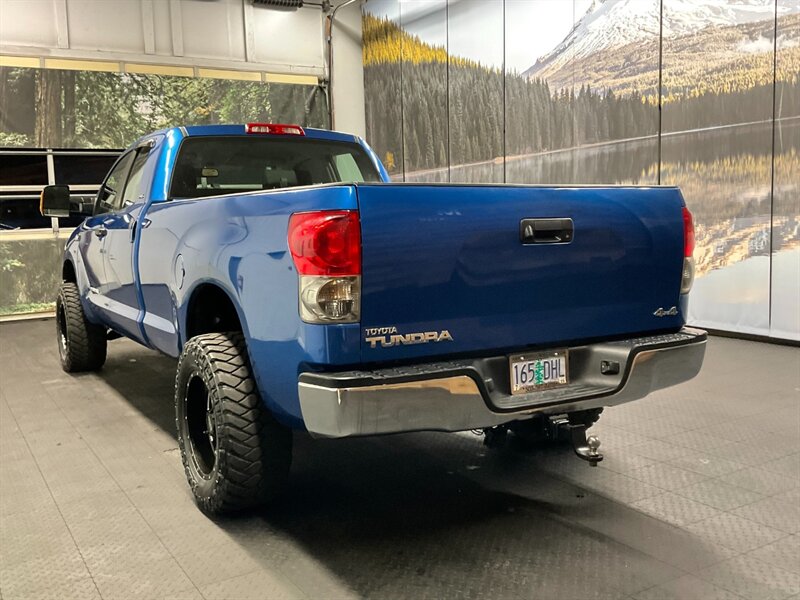 2007 Toyota Tundra SR5 4X4 / 5.7L V8 / LONG BED / LIFTED / LOCAL  LIFTED w/ 33 " TIRES & 18 " MOTO WHEELS / LONG BED 8FT / RUST FREE / CLEAN !! - Photo 9 - Gladstone, OR 97027