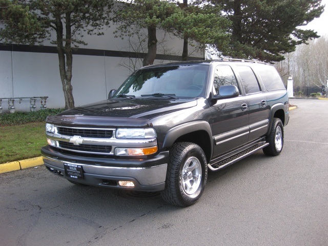 2003 Chevrolet Suburban 1500 LT/4WD/Leather/3rd seat/ 89k miles   - Photo 1 - Portland, OR 97217