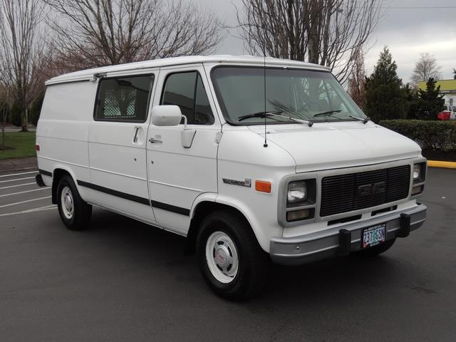 1993 GMC Vandura G25 / 2500 Cargo Van   - Photo 2 - Portland, OR 97217