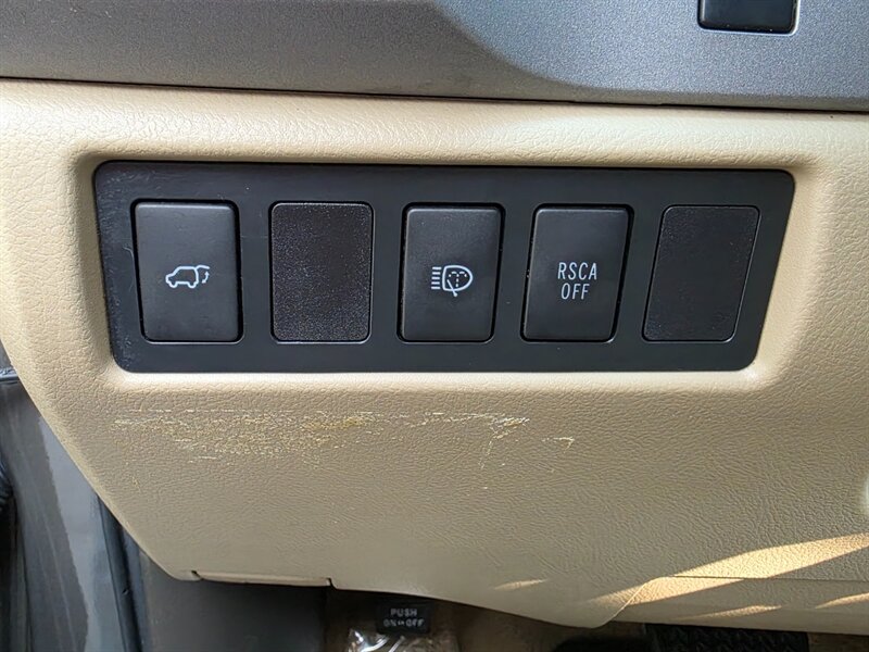 2011 Toyota Sequoia Limited 4X4 / 5.7L V8 / DVD / BACK CAM / NEW TIRES / SERVICED AT TOYOTA / FULLY LOADED !! - Photo 46 - Portland, OR 97217