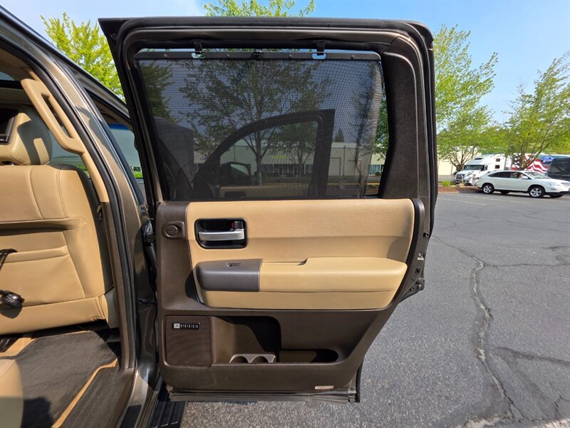 2011 Toyota Sequoia Limited 4X4 / 5.7L V8 / DVD / BACK CAM / NEW TIRES / SERVICED AT TOYOTA / FULLY LOADED !! - Photo 64 - Portland, OR 97217