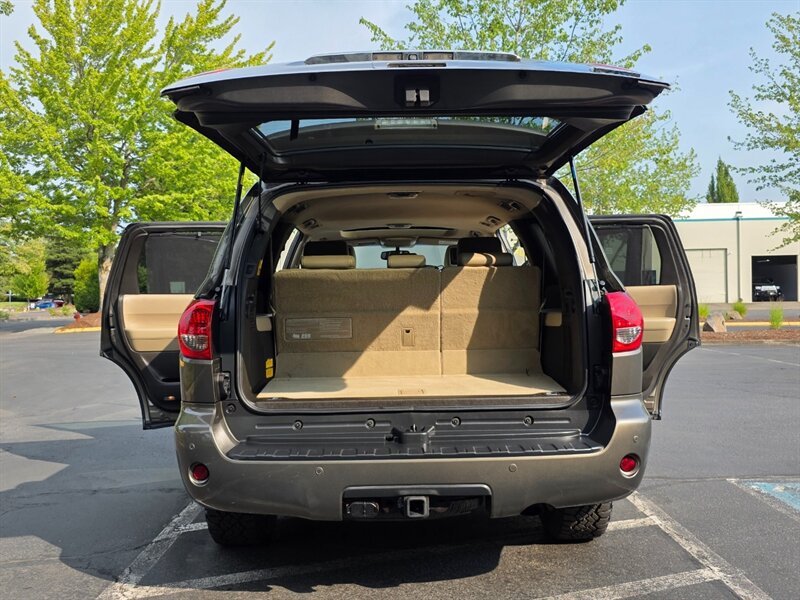 2011 Toyota Sequoia Limited 4X4 / 5.7L V8 / DVD / BACK CAM / NEW TIRES / SERVICED AT TOYOTA / FULLY LOADED !! - Photo 29 - Portland, OR 97217