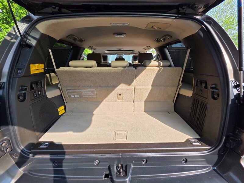 2011 Toyota Sequoia Limited 4X4 / 5.7L V8 / DVD / BACK CAM / NEW TIRES / SERVICED AT TOYOTA / FULLY LOADED !! - Photo 56 - Portland, OR 97217