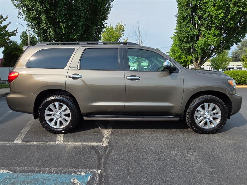 2011 Toyota Sequoia Limited 4X4 / 5.7L V8 / DVD / BACK CAM / NEW TIRES / SERVICED AT TOYOTA / FULLY LOADED !! - Photo 4 - Portland, OR 97217