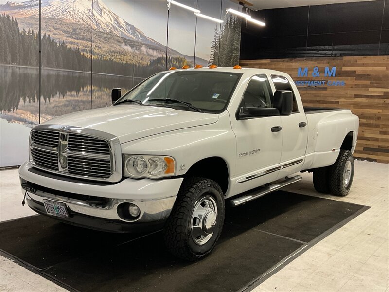 2004 Dodge Ram 3500 Laramie 4X4 / 5.9L CUMMINS DIESEL / DUALLY / LOCAL  / Leather & Heated Seats / REAR AIRBAGS w. AIR COMPRESSOR / RUST FREE / ONLY 117,000 MILES - Photo 1 - Gladstone, OR 97027