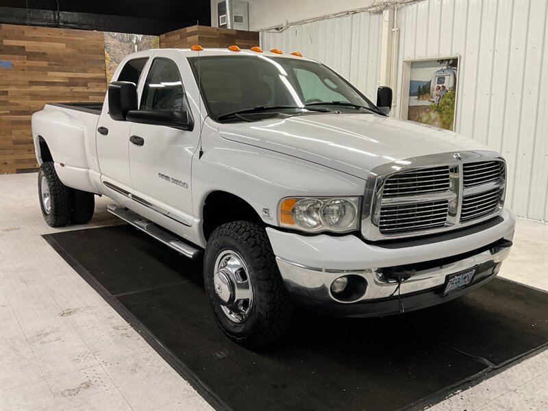 2004 Dodge Ram 3500 Laramie 4X4 / 5.9L CUMMINS DIESEL / DUALLY / LOCAL  / Leather & Heated Seats / REAR AIRBAGS w. AIR COMPRESSOR / RUST FREE / ONLY 117,000 MILES - Photo 2 - Gladstone, OR 97027