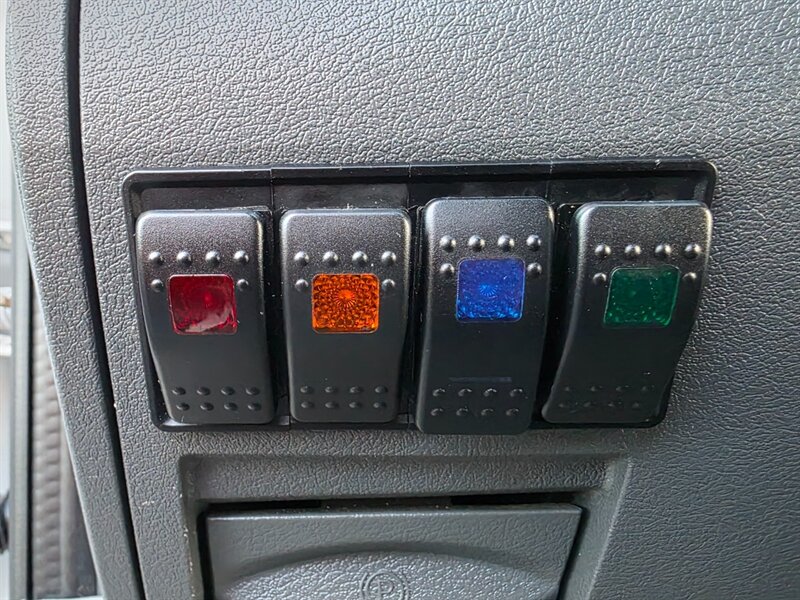 2007 Dodge Ram 2500 Laramie 4X4 / 5.9 L CUMMINS DIESEL / THUREN LIFT / High Output / MOTO METAL WHEELS / FALKEN Tires / Custom UPGRADES !! - Photo 52 - Portland, OR 97217