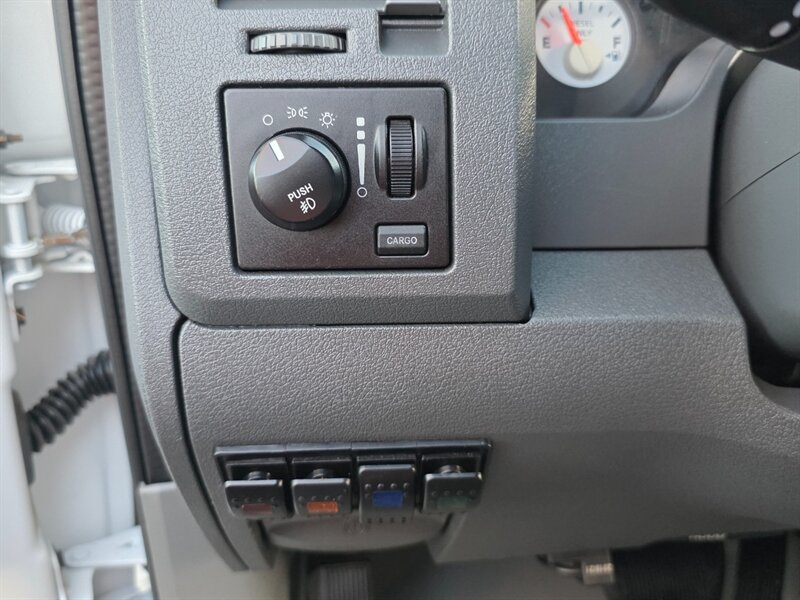 2007 Dodge Ram 2500 Laramie 4X4 / 5.9 L CUMMINS DIESEL / THUREN LIFT / High Output / MOTO METAL WHEELS / FALKEN Tires / Custom UPGRADES !! - Photo 51 - Portland, OR 97217