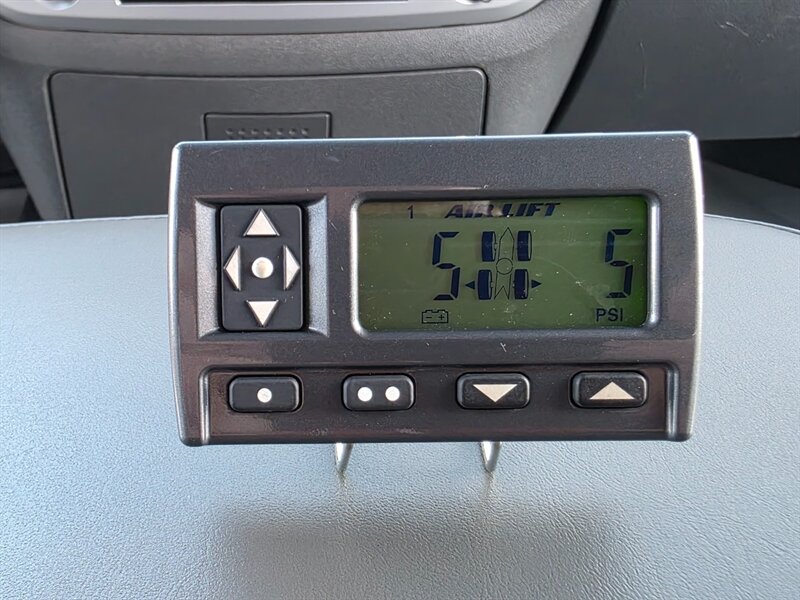 2007 Dodge Ram 2500 Laramie 4X4 / 5.9 L CUMMINS DIESEL / THUREN LIFT / High Output / MOTO METAL WHEELS / FALKEN Tires / Custom UPGRADES !! - Photo 33 - Portland, OR 97217