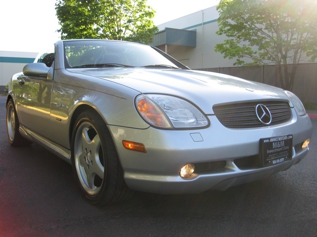 2000 Mercedes-Benz SLK230/4Cyl SuperCharged / HardTop Convertible   - Photo 39 - Portland, OR 97217