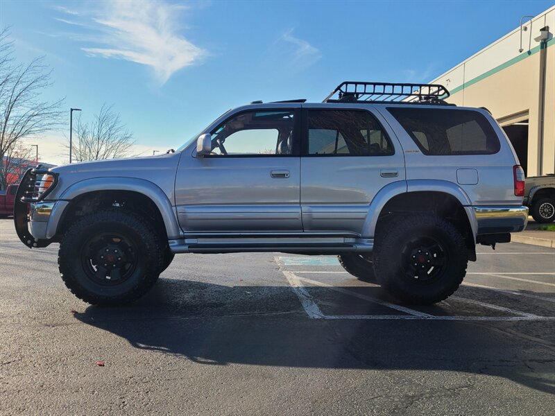 1998 Toyota 4Runner LIMITED V6 4X4 NEW TIMING BELT / E-LOCKER / LIFTED  / V6 3.4L / LEATHER / SUN ROOF / NEW TIRES / BRUSH GUARD / DIFF LOCK - Photo 4 - Portland, OR 97217