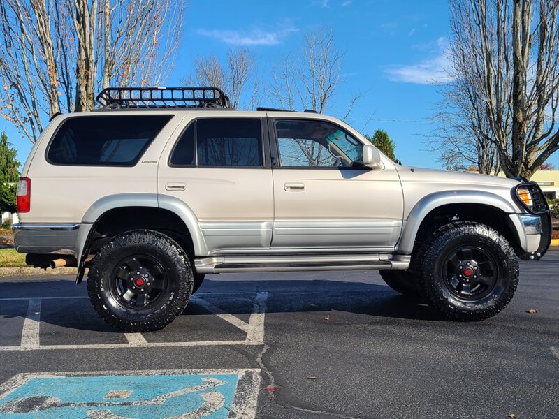1998 Toyota 4Runner LIMITED V6 4X4 NEW TIMING BELT / E-LOCKER / LIFTED  / V6 3.4L / LEATHER / SUN ROOF / NEW TIRES / BRUSH GUARD / DIFF LOCK - Photo 3 - Portland, OR 97217