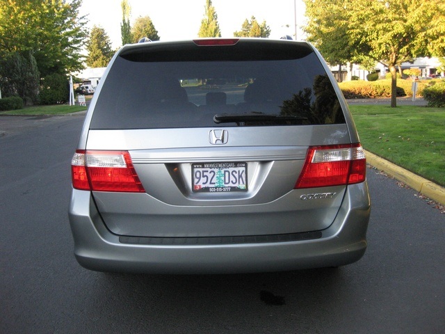 2005 Honda Odyssey EX-L/ Leather/ Moonroof/ Power Sliding doors   - Photo 4 - Portland, OR 97217