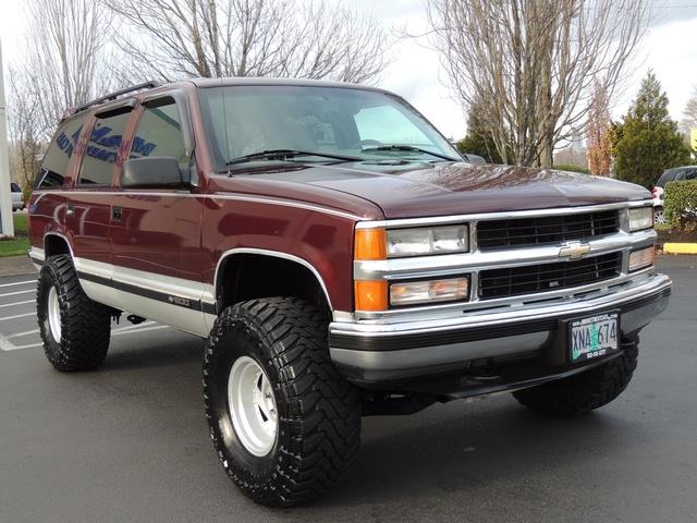 1995 Chevrolet Tahoe LS 4dr / 4WD / LIFTED LIFTED   - Photo 2 - Portland, OR 97217