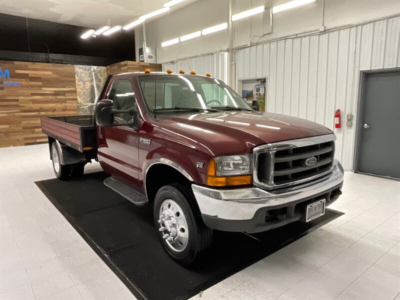 1999 Ford F-550 LARIAT 4X4 /V10 / TILT UP FLAT BED / 41,000 MILES  / Regular Cab / DUALLY / F-550/ 1-OWNER LOCAL / RUST FREE / Leather Seats / LOW LOW MILES - Photo 2 - Gladstone, OR 97027