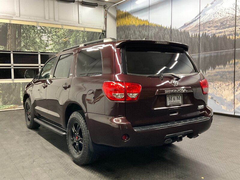2014 Toyota Sequoia SR5 Premium Pkg 4X4 / Navi & Camera / Heated Leath  BRAND NEW WHEELS & TIRES / 3RD ROW SEAT / Excel Cond - Photo 7 - Gladstone, OR 97027