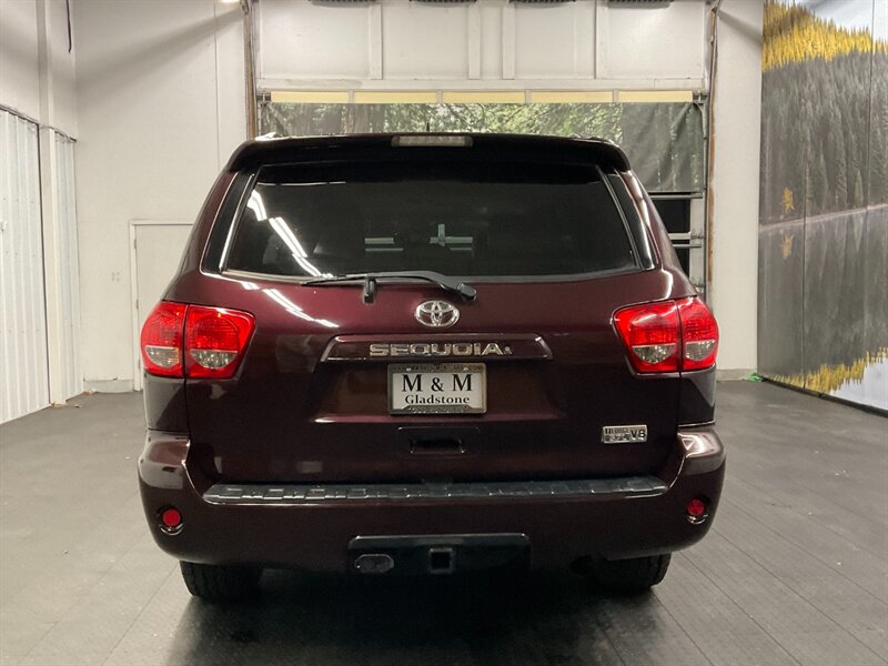 2014 Toyota Sequoia SR5 Premium Pkg 4X4 / Navi & Camera / Heated Leath  BRAND NEW WHEELS & TIRES / 3RD ROW SEAT / Excel Cond - Photo 6 - Gladstone, OR 97027