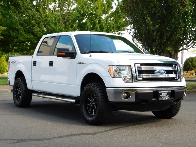 2014 Ford F-150 XLT / V8 / 4X4 / 1-OWNER / LIFTED / NEW MUD TIRES   - Photo 2 - Portland, OR 97217