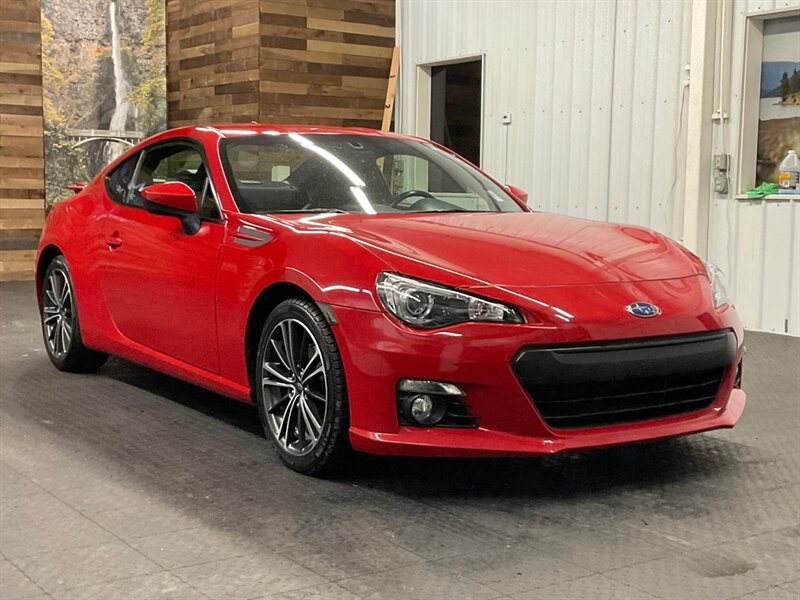 2015 Subaru BRZ Limited Coupe / 2.0L 4Cyl / 37,000 MILES  SHARP & CLEAN!!! - Photo 2 - Gladstone, OR 97027