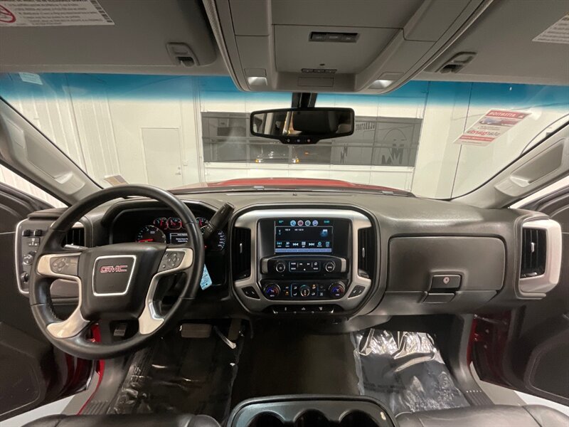 2018 GMC Sierra 3500 SLE Crew Cab 4X4 / 6.6L DURAMAX DIESEL / Leather  / LONG BED / RUST FREE - Photo 42 - Gladstone, OR 97027