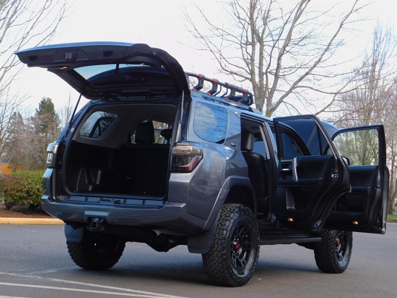 2020 Toyota 4Runner 4X4  TRD CUSTOM UPGRADE / TRD LEATHER / LIFTED   - Photo 30 - Portland, OR 97217