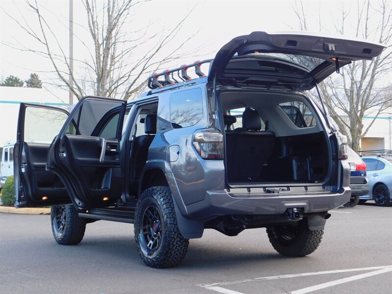 2020 Toyota 4Runner 4X4  TRD CUSTOM UPGRADE / TRD LEATHER / LIFTED   - Photo 27 - Portland, OR 97217